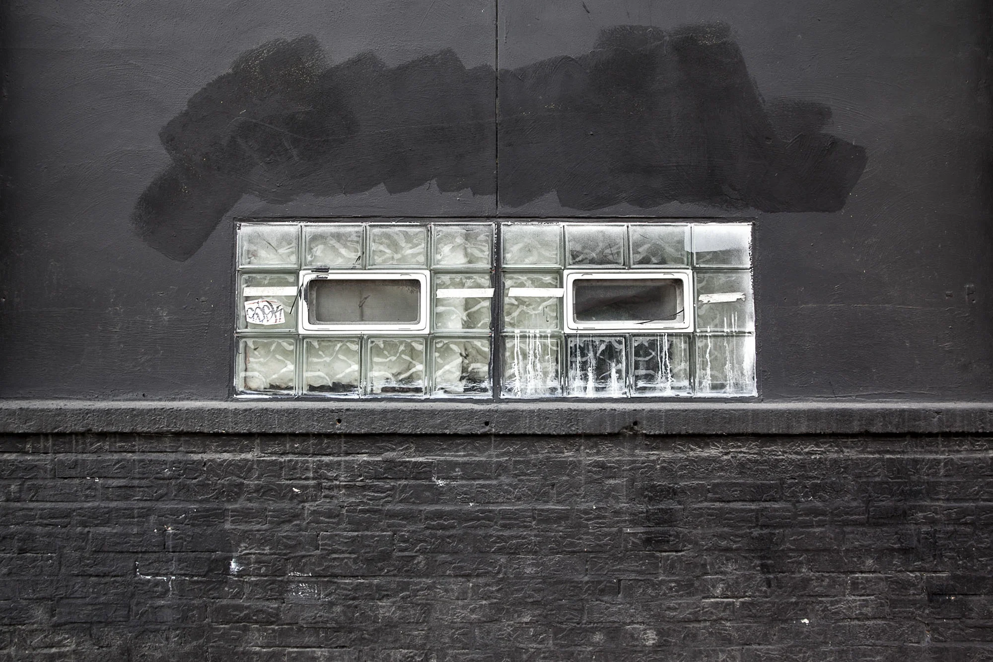 AFP_GCU_Wall+Composition+Black_Eyebrow_02_6_5_15.jpg