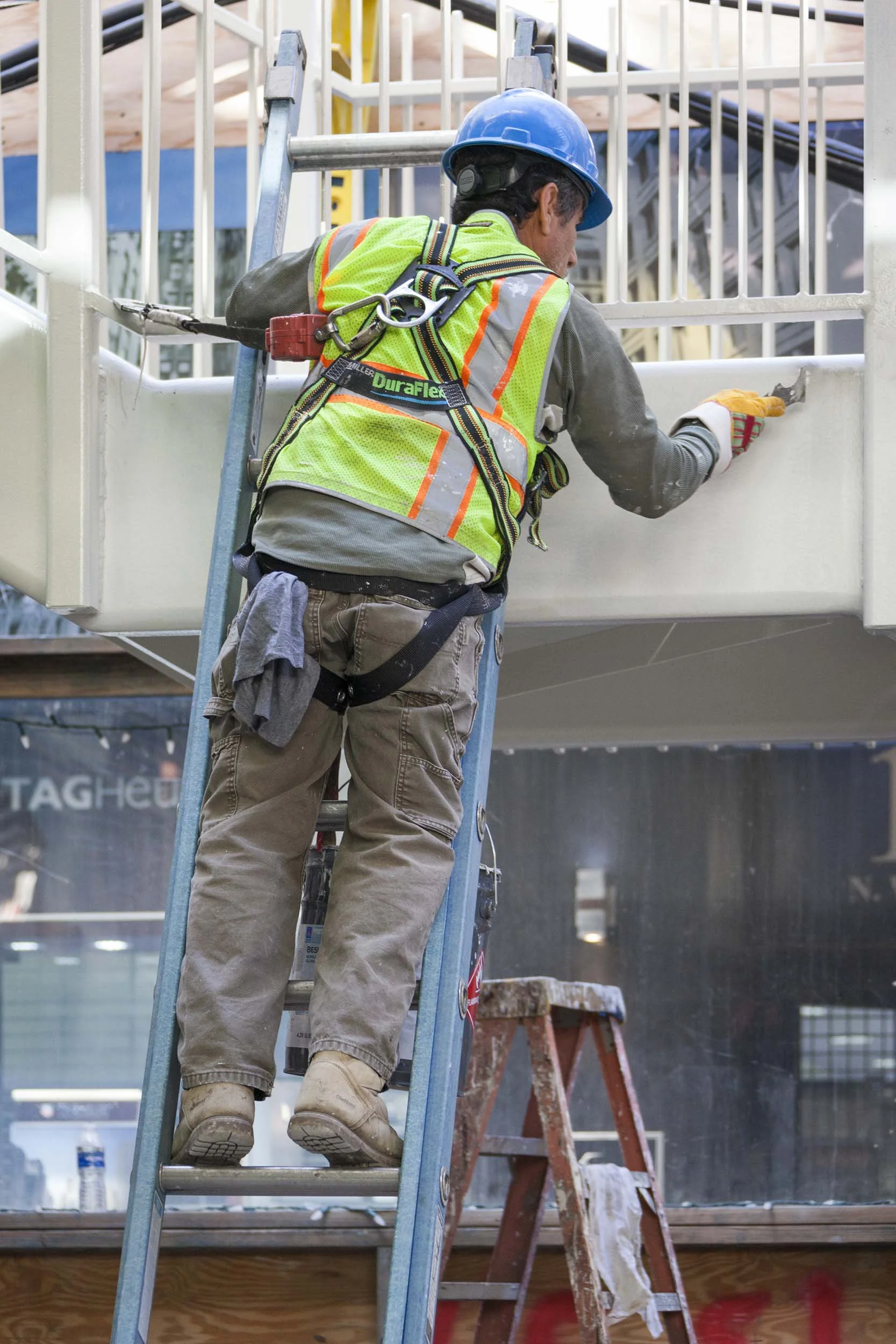 AFP_Worker_2500PX_14.jpg