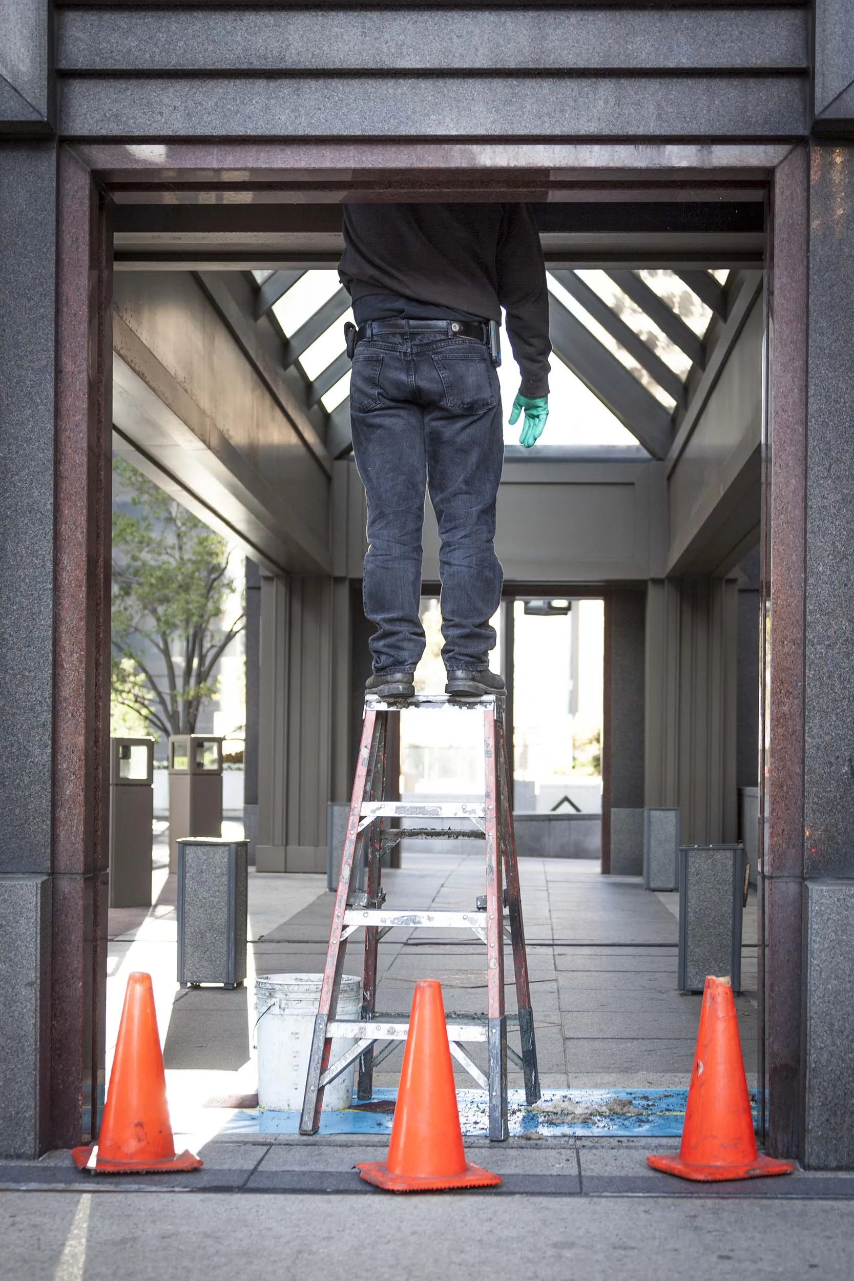 AFP_Worker_2500PX_49.jpg