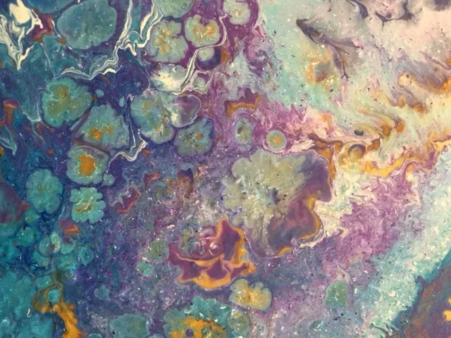 Paint Pouring Night