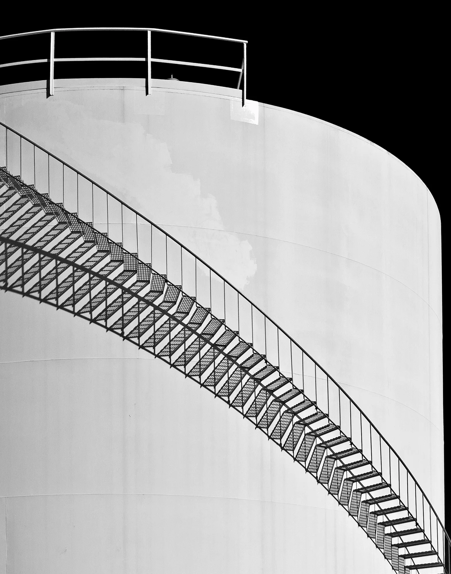 Petroleum Tank (2014)