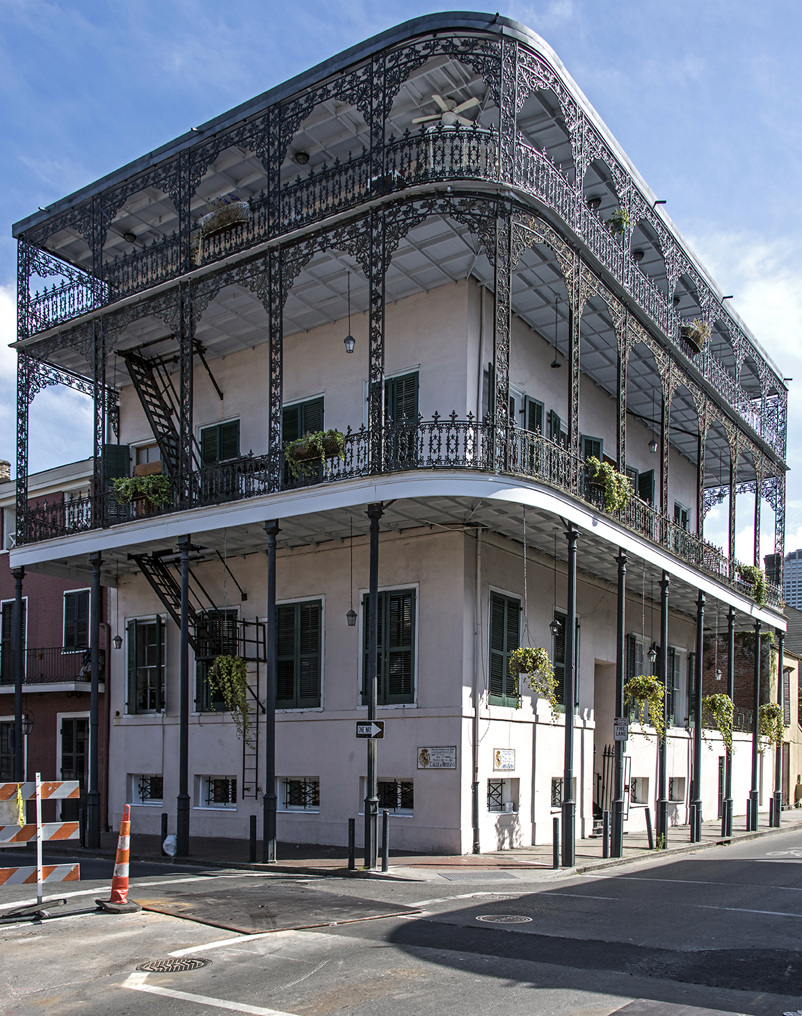 716 Dauphine (2015)