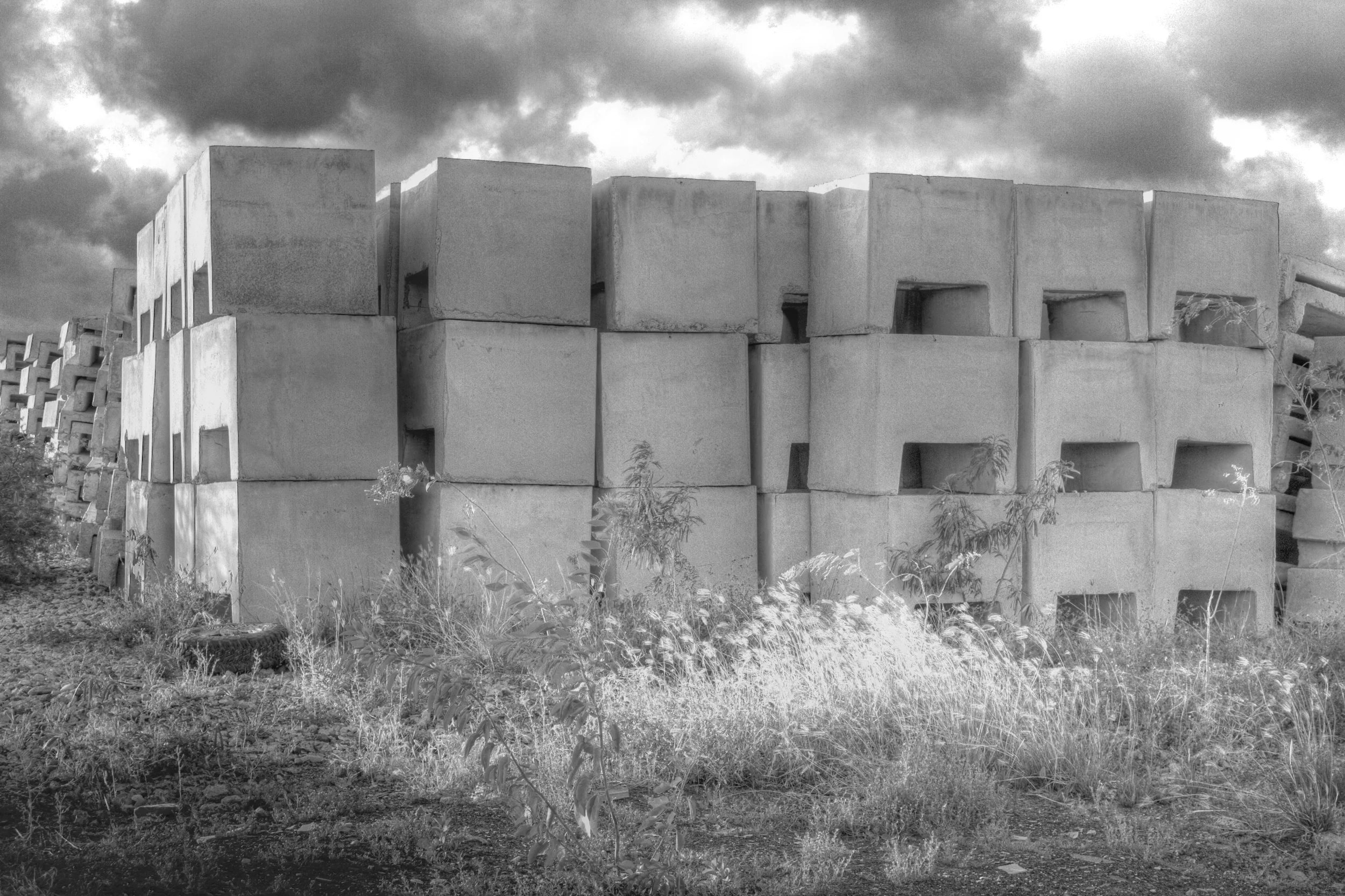 Pier Blocks, Honolulu (2011)