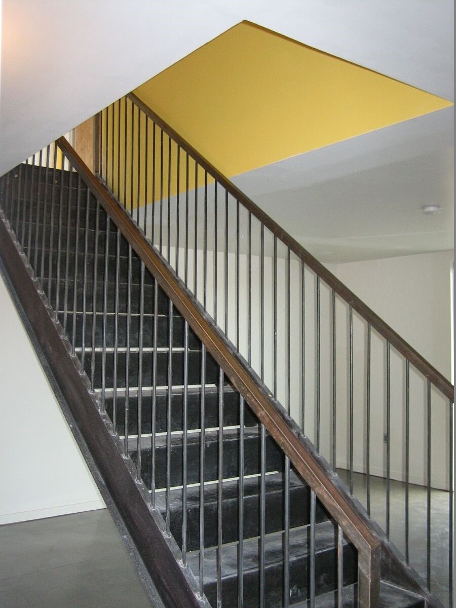 2 story stairs (2).jpg