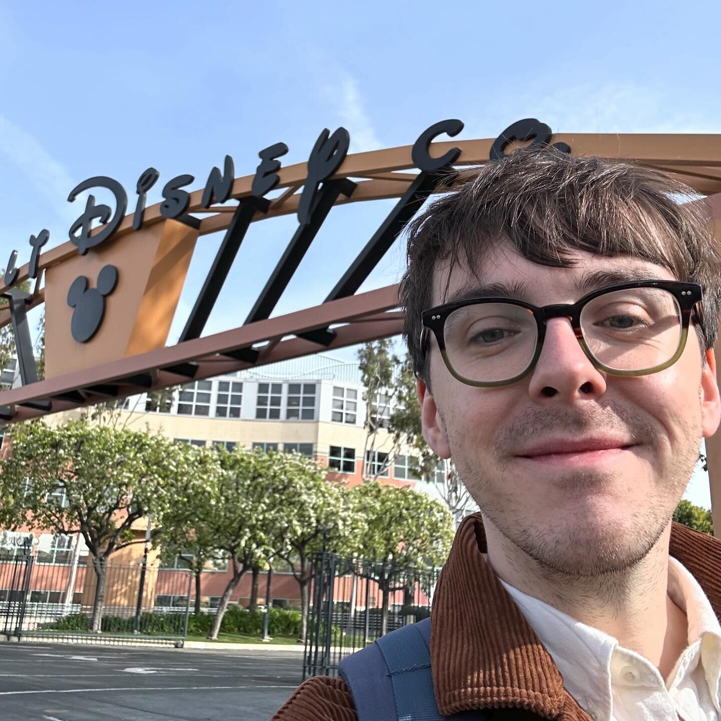 Quite possibly the maddest year. A lot happened, very fast. Here&rsquo;s that in just selfies. 2️⃣0️⃣2️⃣3️⃣

🐭 Went to LA to for the first time with work to visit the Disney mothership. And ticked Disneyland off the bucket list spending 16 hours in 