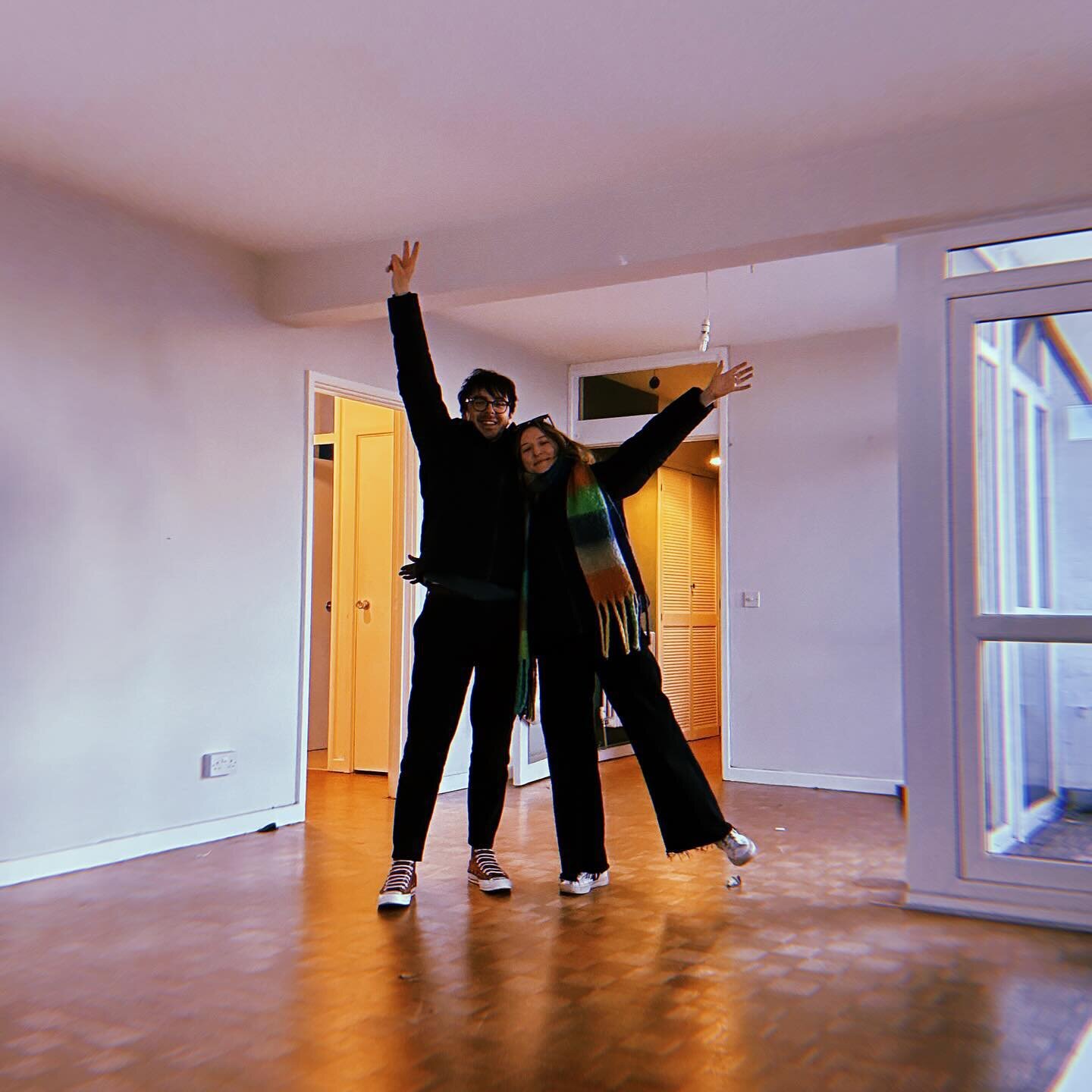 We bought a flat! 🔑 honestly something I never thought I&rsquo;d do or post about. Been a long journey since we put in an offer last summer but we moved in Feb (with a colossus army of friends + fam who helped us 🚐📦) and we&rsquo;re loving it, las