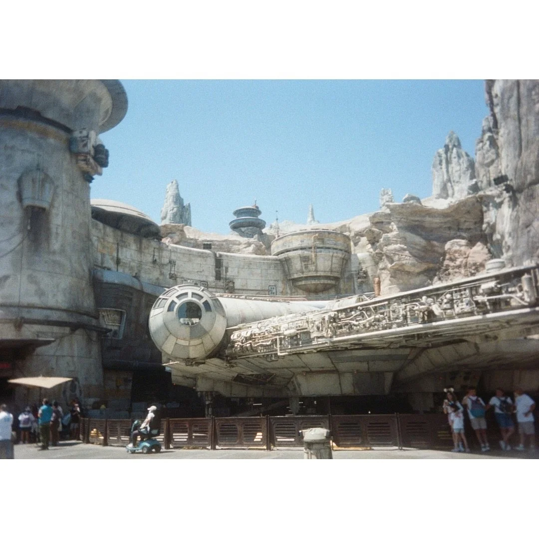 some of the US on film 🇺🇸📸 went to SDCC, got my first Amtrak, went to LA, and ticked off a solo trip to Disneyland so took a lot of selfies (the last one is after like 16 hrs in Disneyland) 😎✅