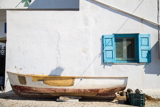 Boat-and-blue-window-e1414452548467.jpg