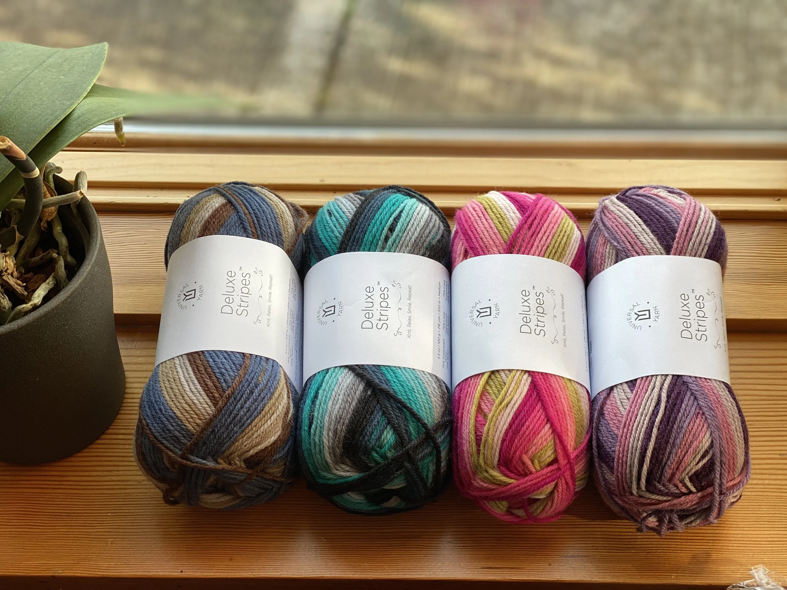 Deluxe Stripes Universal Yarns — Starlight Knitting Society