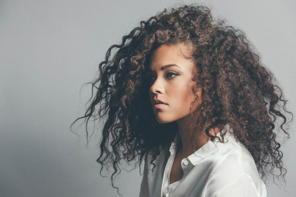 Eryn Allen Kane • "Slipping"