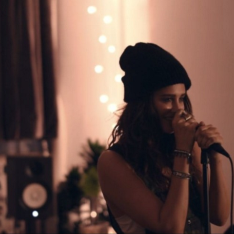 Donnie Trumpet (Ft. Moxie Raia) • "La Luna"