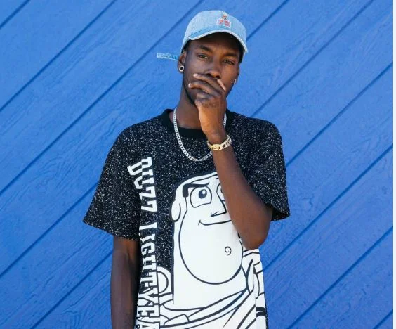 Respect The Neighbors • Finding Novyon