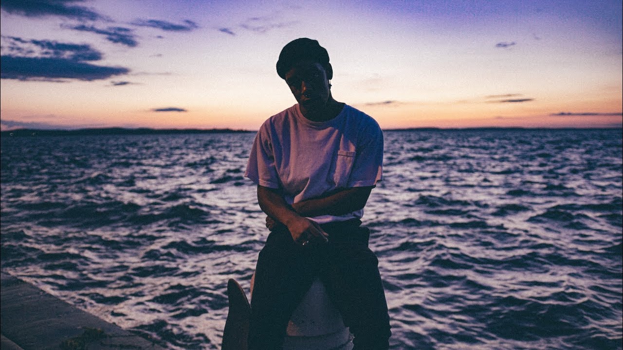 Kenny Hoopla • "Waves"
