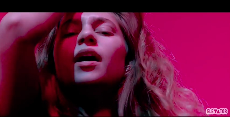 Sydny August • "Like That"