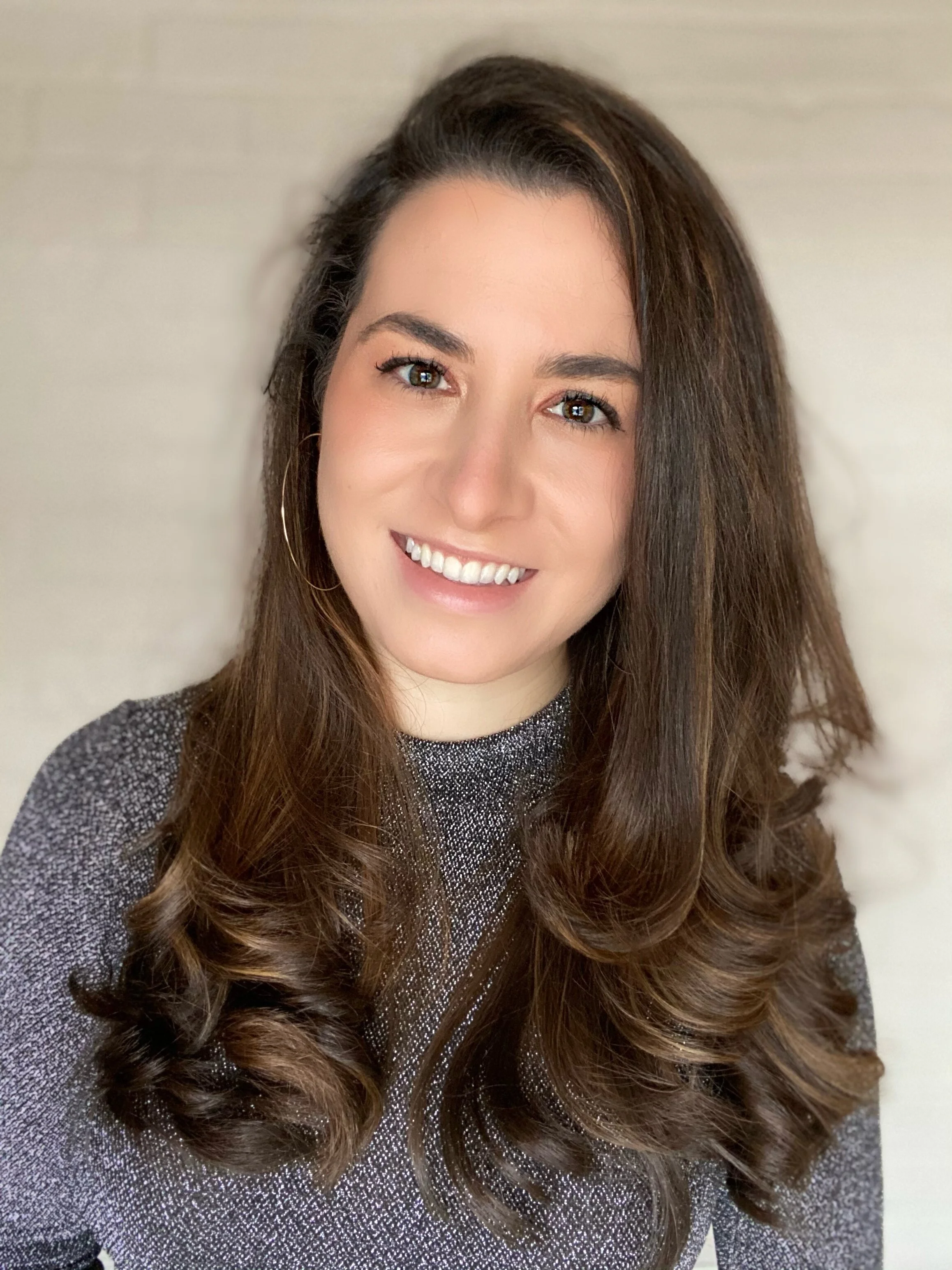 headshot for website.JPG