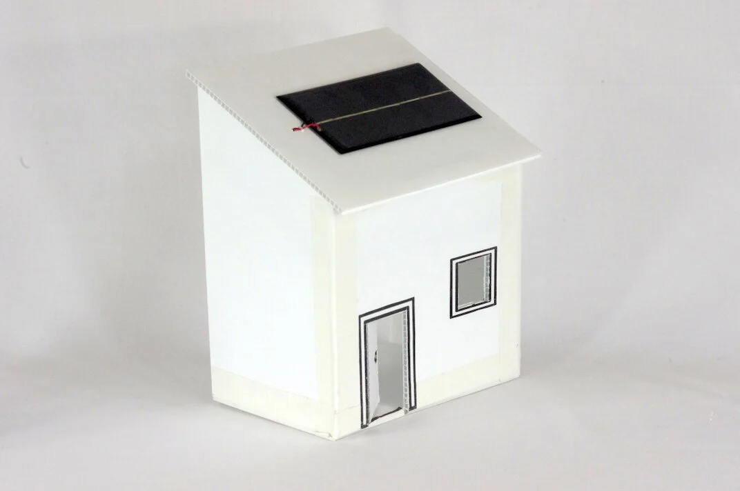 SolarHouse_Outside_prototype_2018-02.JPG