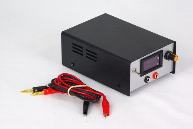 POWADJ Adj Power supply Prototype plus leads 2.jpg