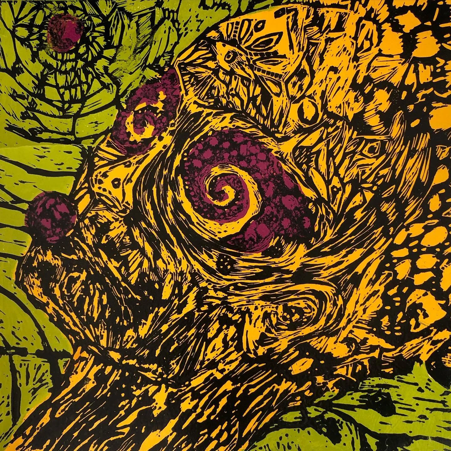 Life is an amazing experience, I ate the apple 🍏 
Adam&rsquo;s apple series 🍎 
Engraved over wood 
#wood #engraved #grabado #color #colombia #art #love #single #stayhome #arte #artistsoninstagram #manzana #knowledge #conocimiento #adamsapple #bite 