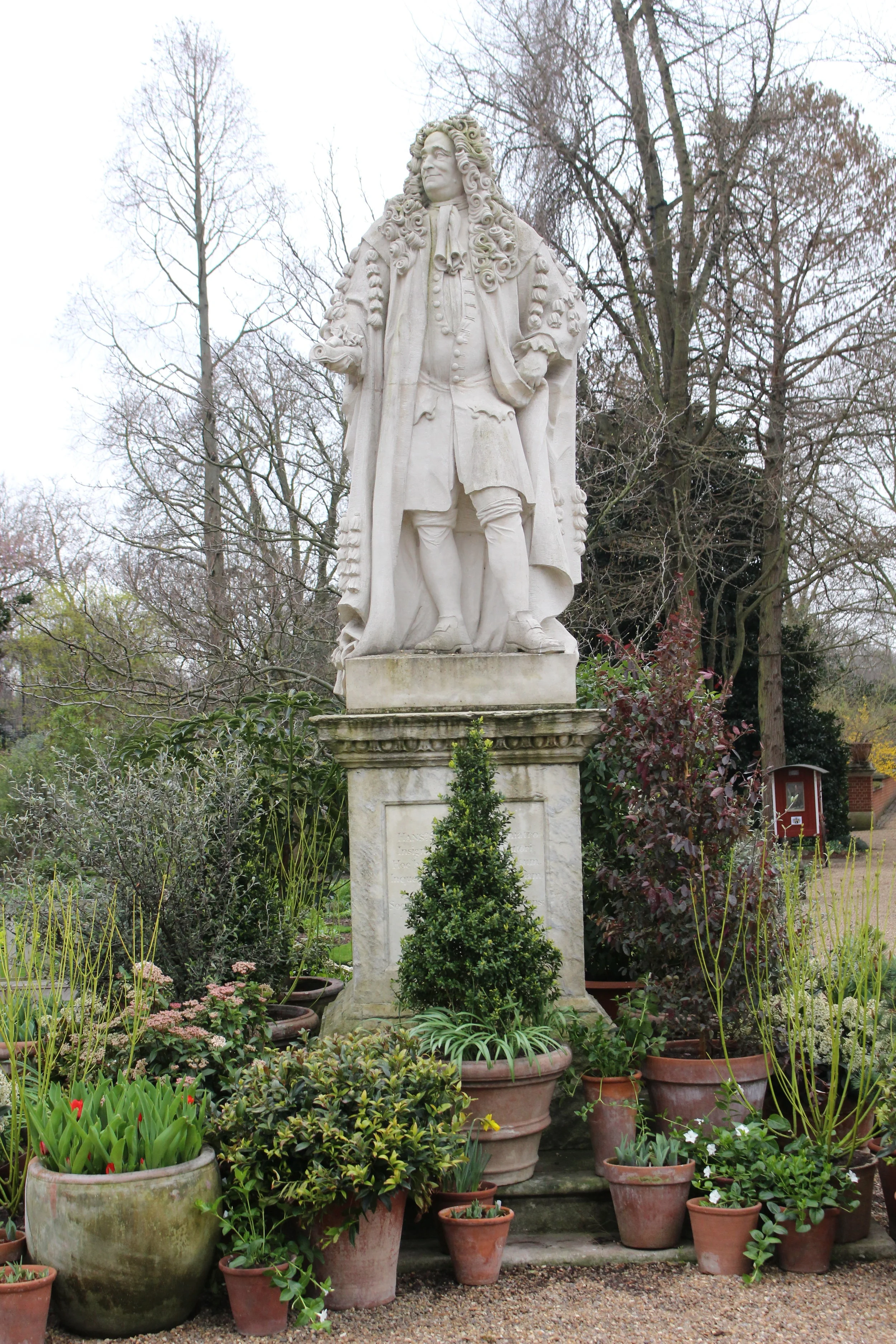 Sir Hans Sloane provided the grounds for the Chelsea Physic Garden. Sloane's natural history collections and library formed one of the first exhibitions of the British Museum in 1759.