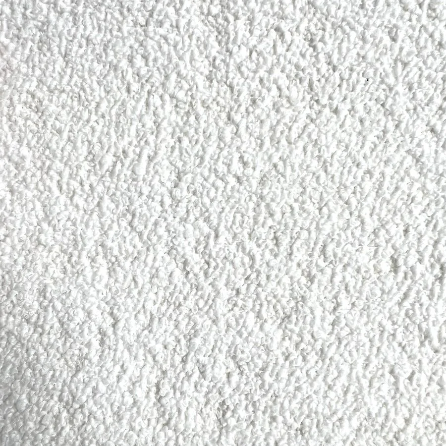 Larsen "Relax" in white