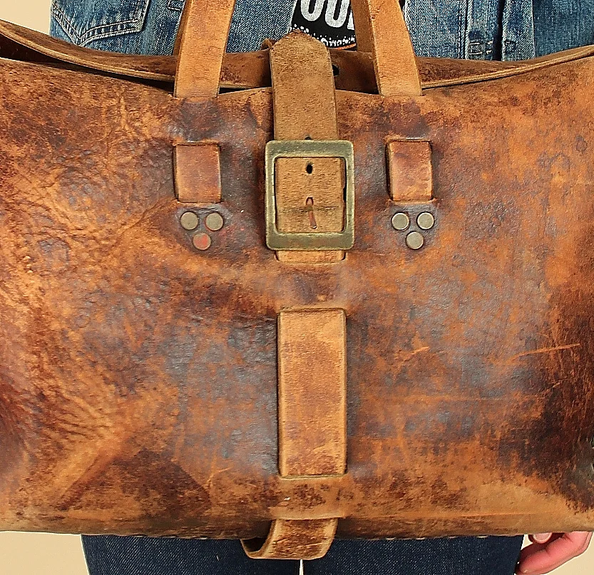 1930s/40's Vintage Leather Weekender Bag // Amazing Vintage Patina