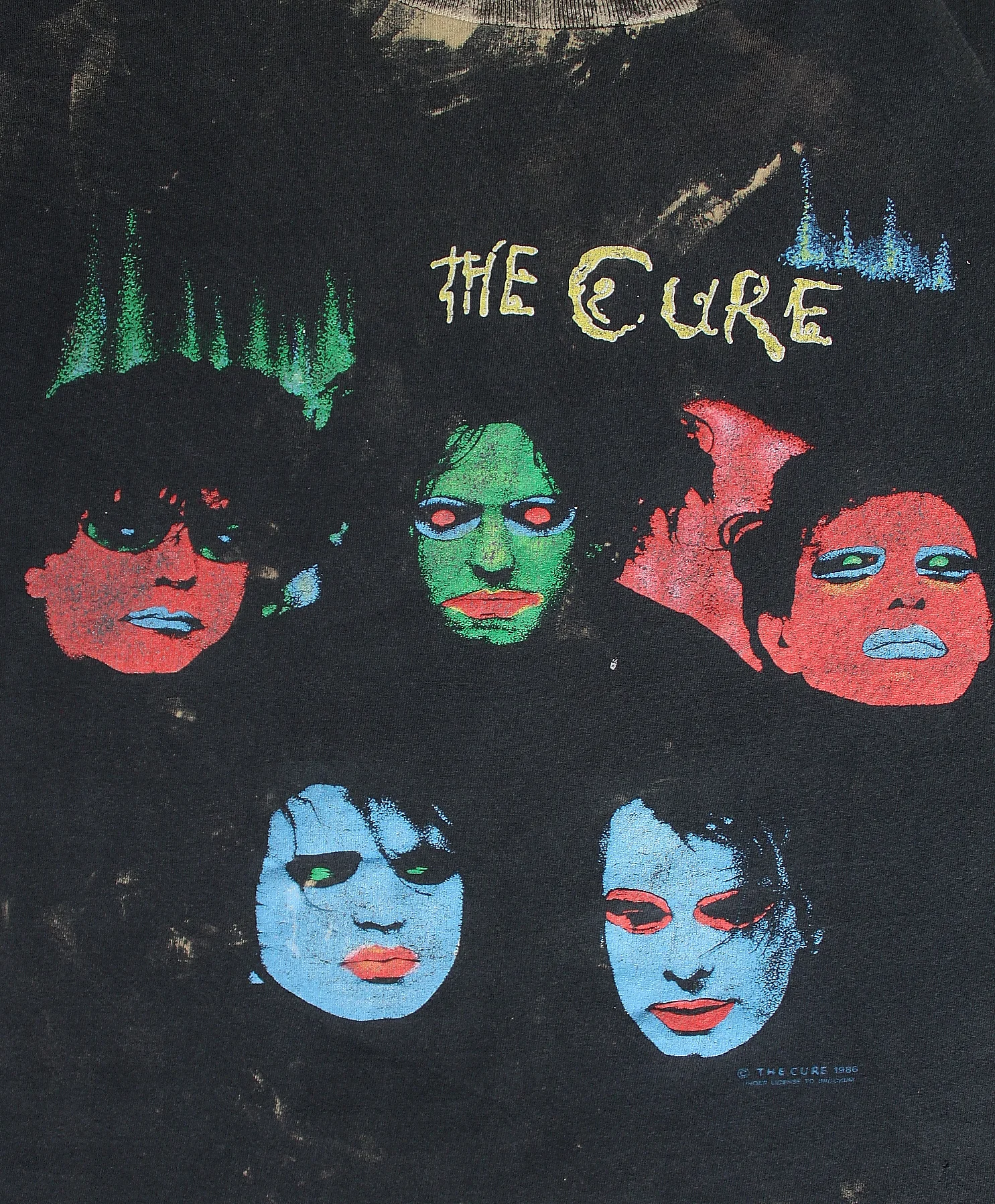 #hellhoundvintage #hhvsecretstash #vintagetshirt #thecure #80sfashion #80sfashion #80s #onlineshopping #vintageclothing #vintagestore #goth #gothic