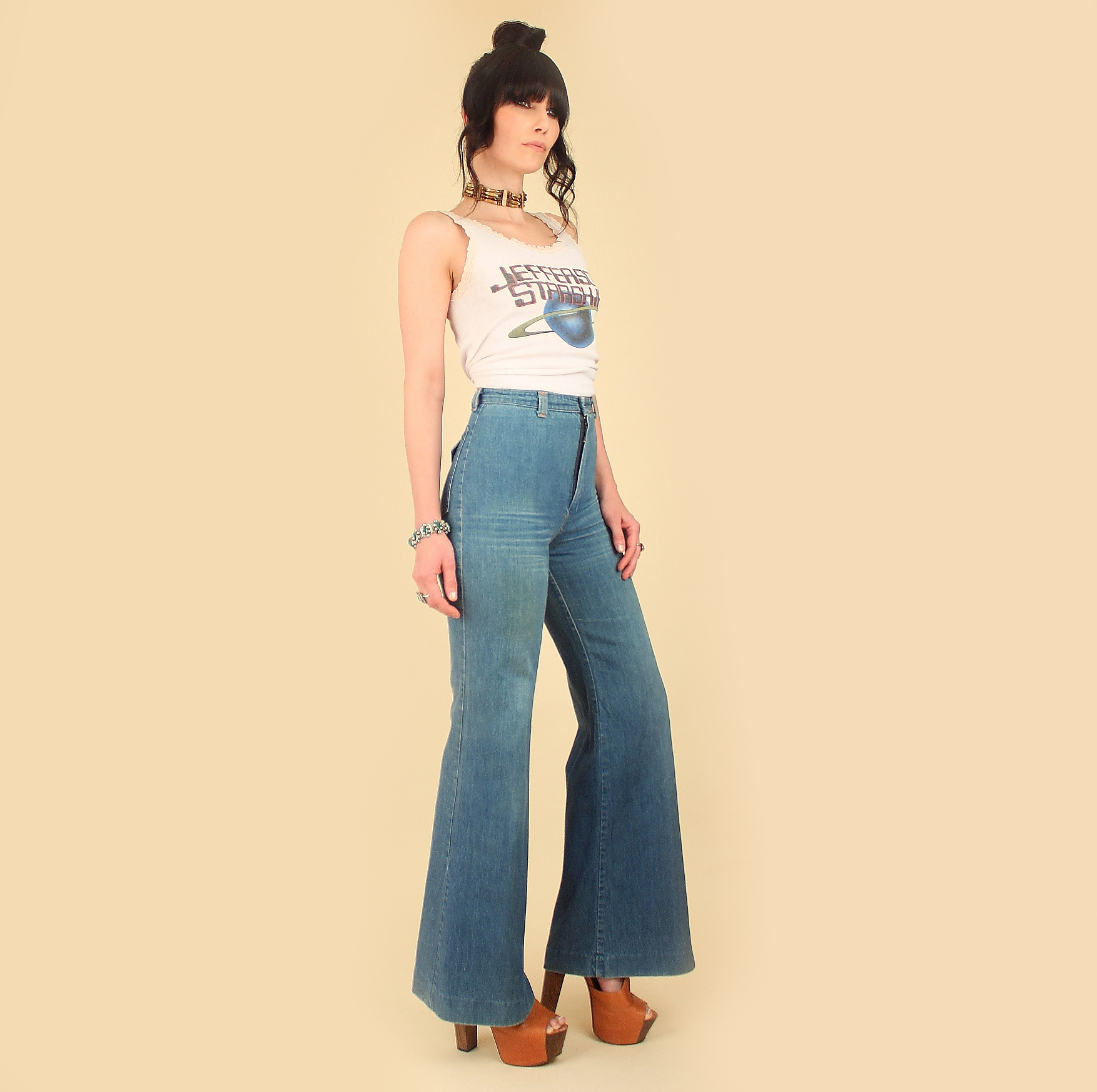 ViNtAgE DITTOS Jeans // High Waisted Bell Bottoms — Hellhound Vintage