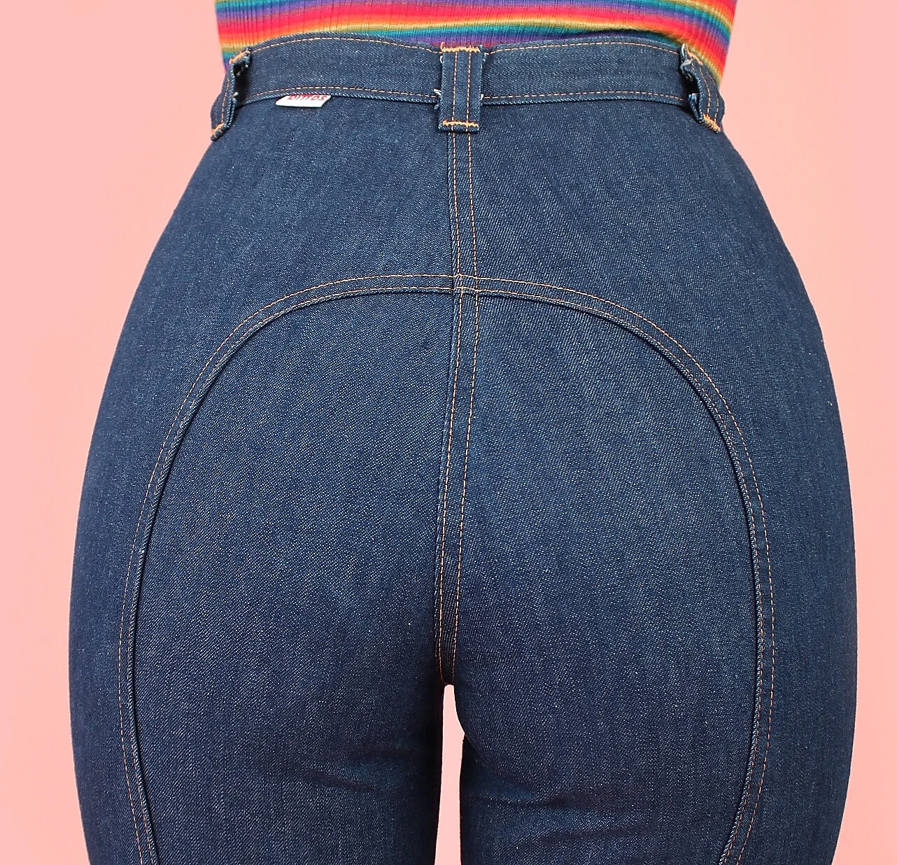 RARE ViNtAgE DITTOS Jeans // Saddleback // Ultra High Waisted Bell 