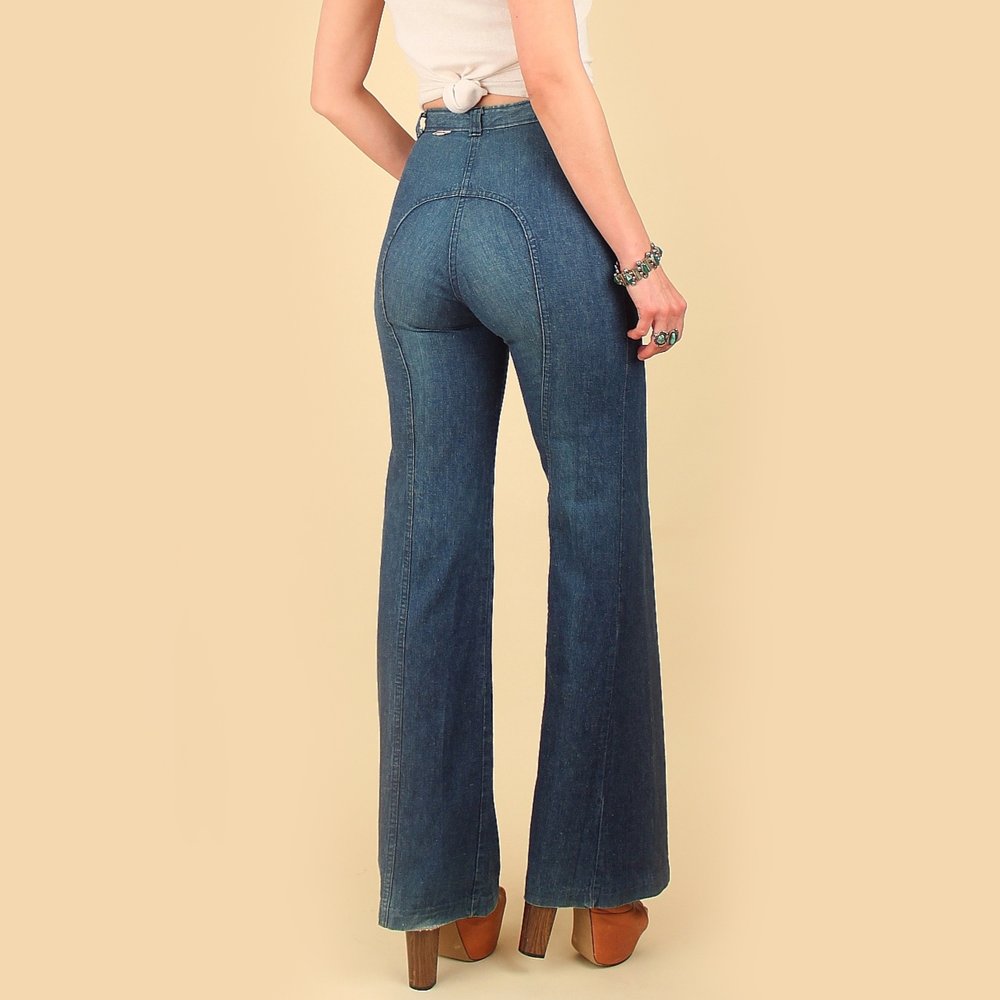 RARE ViNtAgE DITTOS Jeans // Saddleback // High Waisted Bell Bottoms —  Hellhound Vintage
