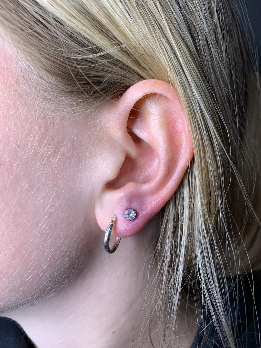 Ear lobe piercing