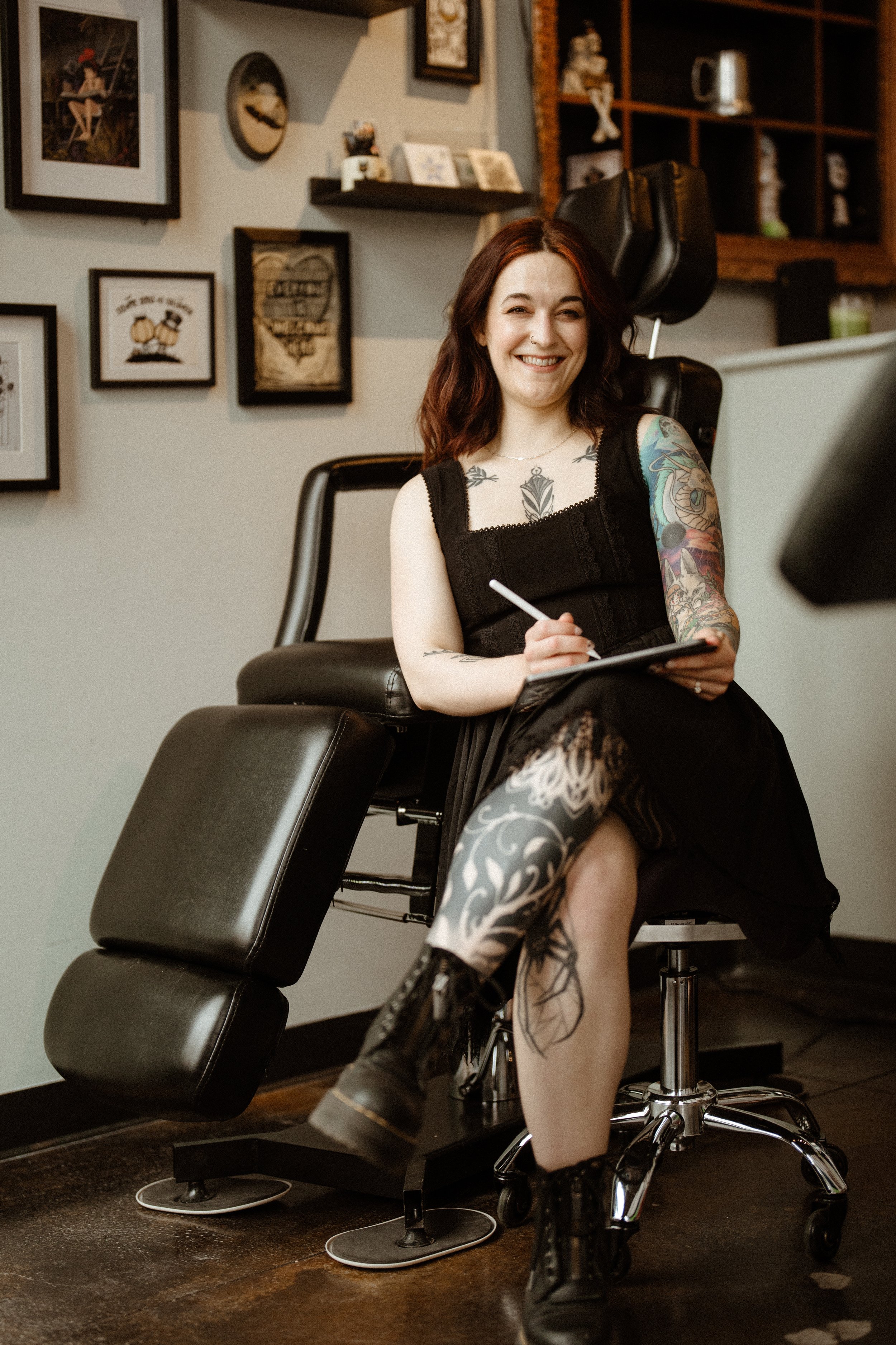 Cat Makarewicz - Illustrative, Color, dotwork Tattoo Artist in St. Louis