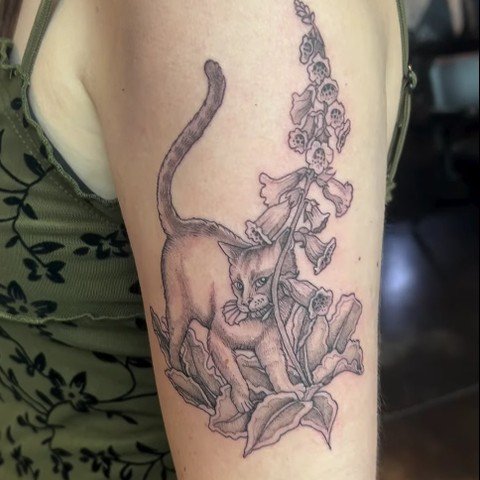 These tattoos make our hearts purrr 😻 Bring us all the cat tattoo ideas!⁠
⁠
Credit⁠
1: @hallorandesigns⁠
2: @misscorilynne⁠
3: @damnbuie_tattoo⁠
4: @fruitpenetration⁠
5: @christa.tattoos⁠
⁠
#cats #cattattoos #aristocats #marie #stltattooshop #tattoo