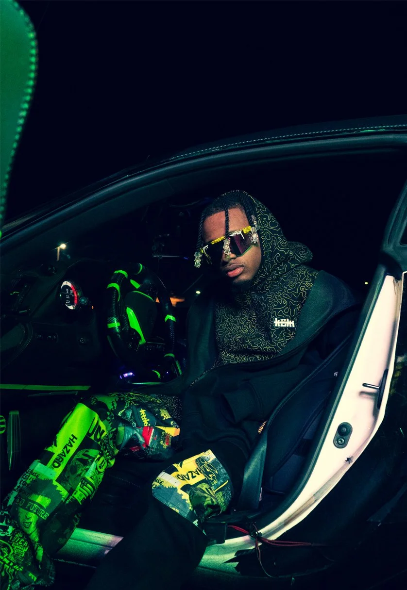 Les La Flame Small  1.jpg