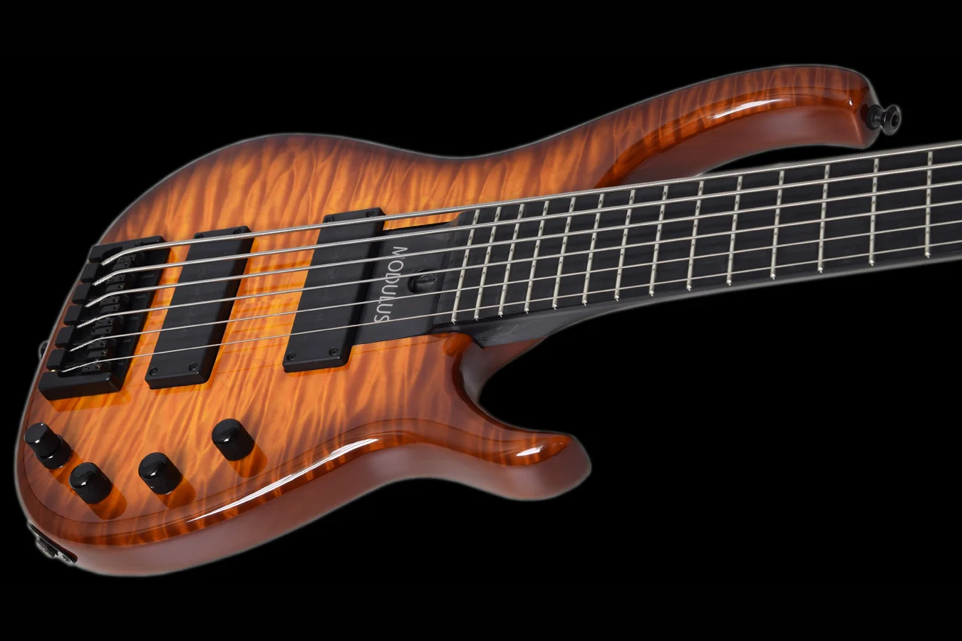 Q6_Vintageburst_FrontAngle.jpg