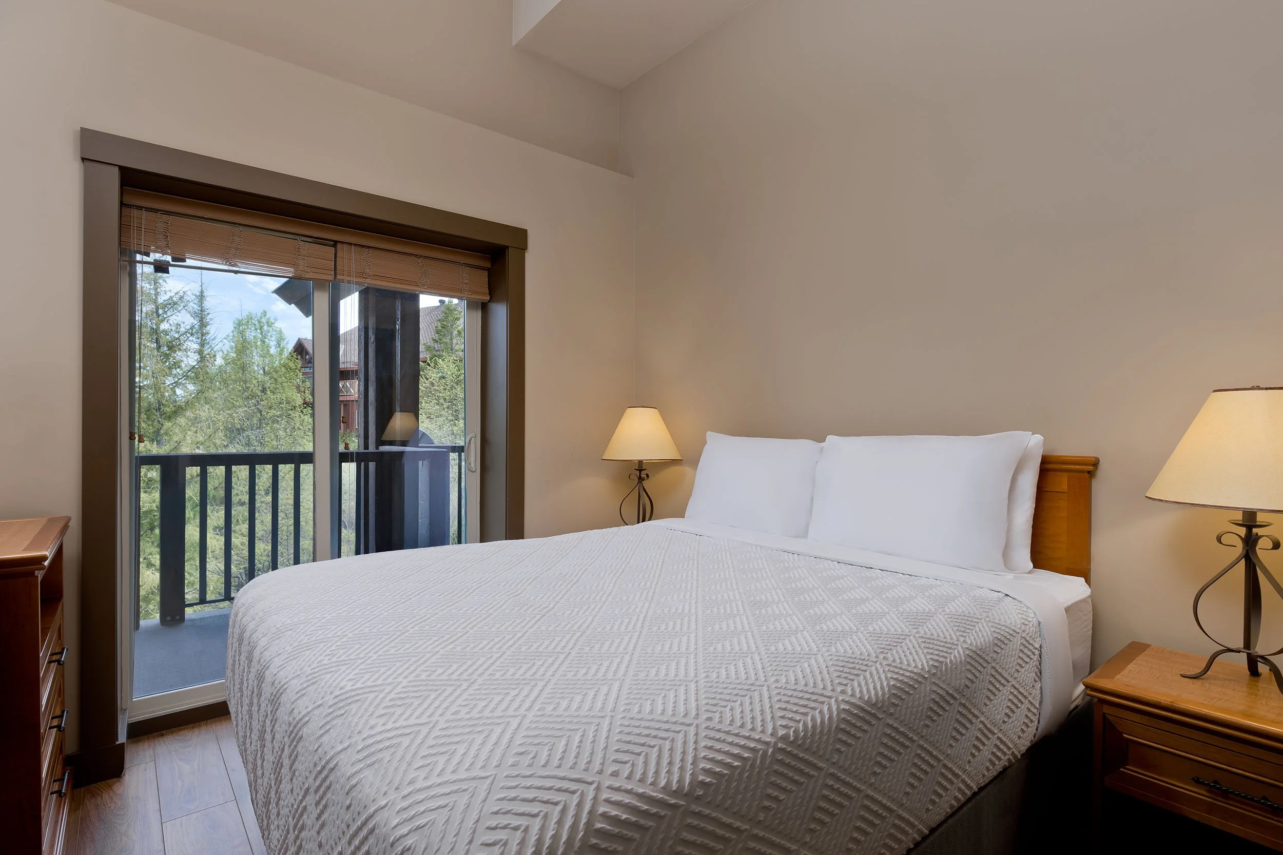 411 Bedroom.jpg