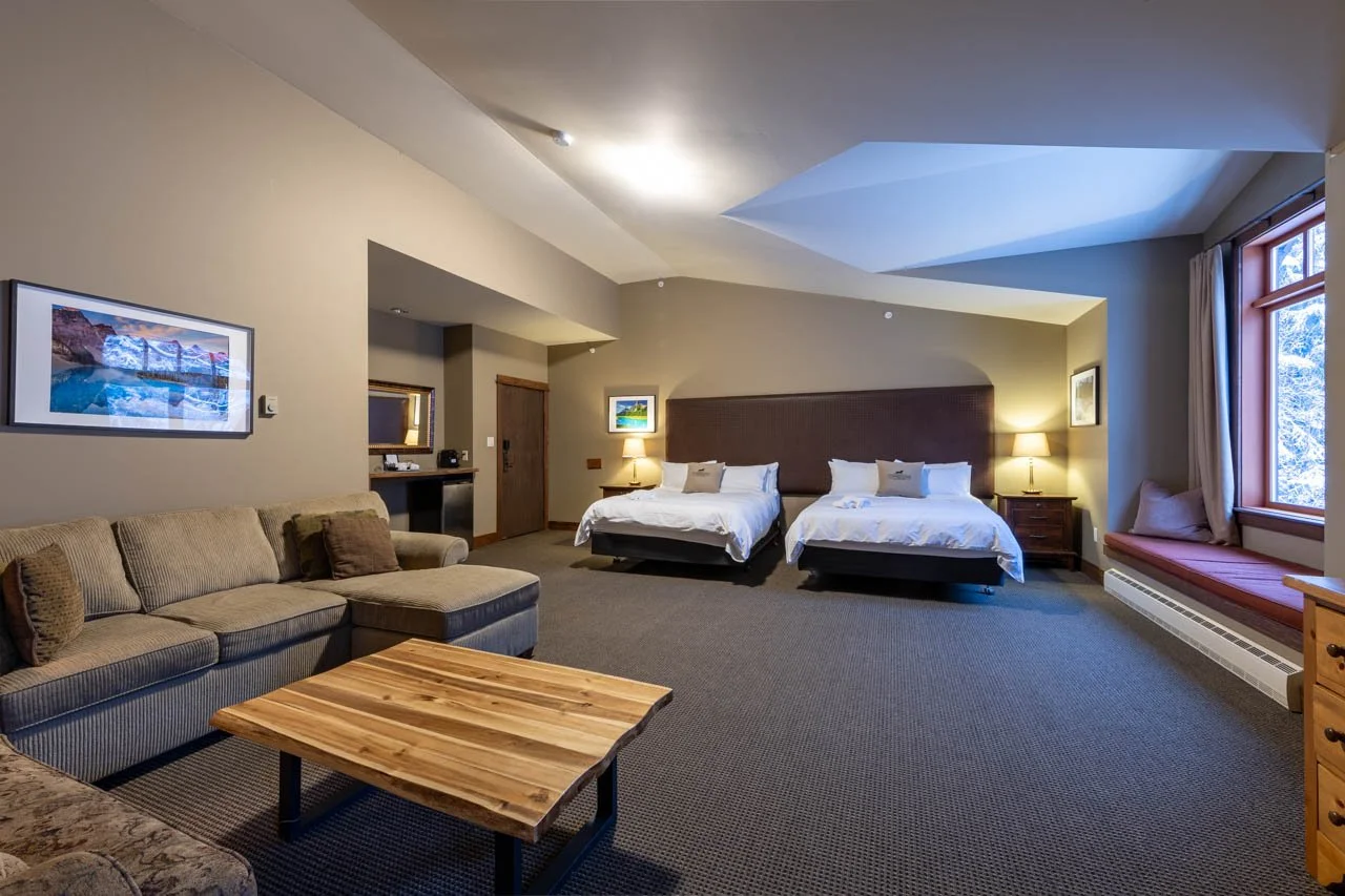 2-queen premium room 3.jpg