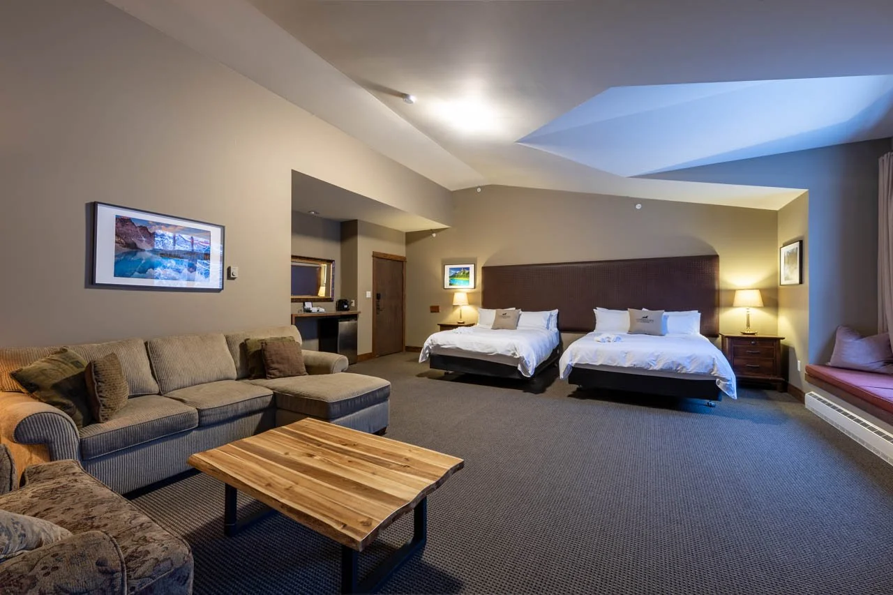 2-queen premium room 4.jpg