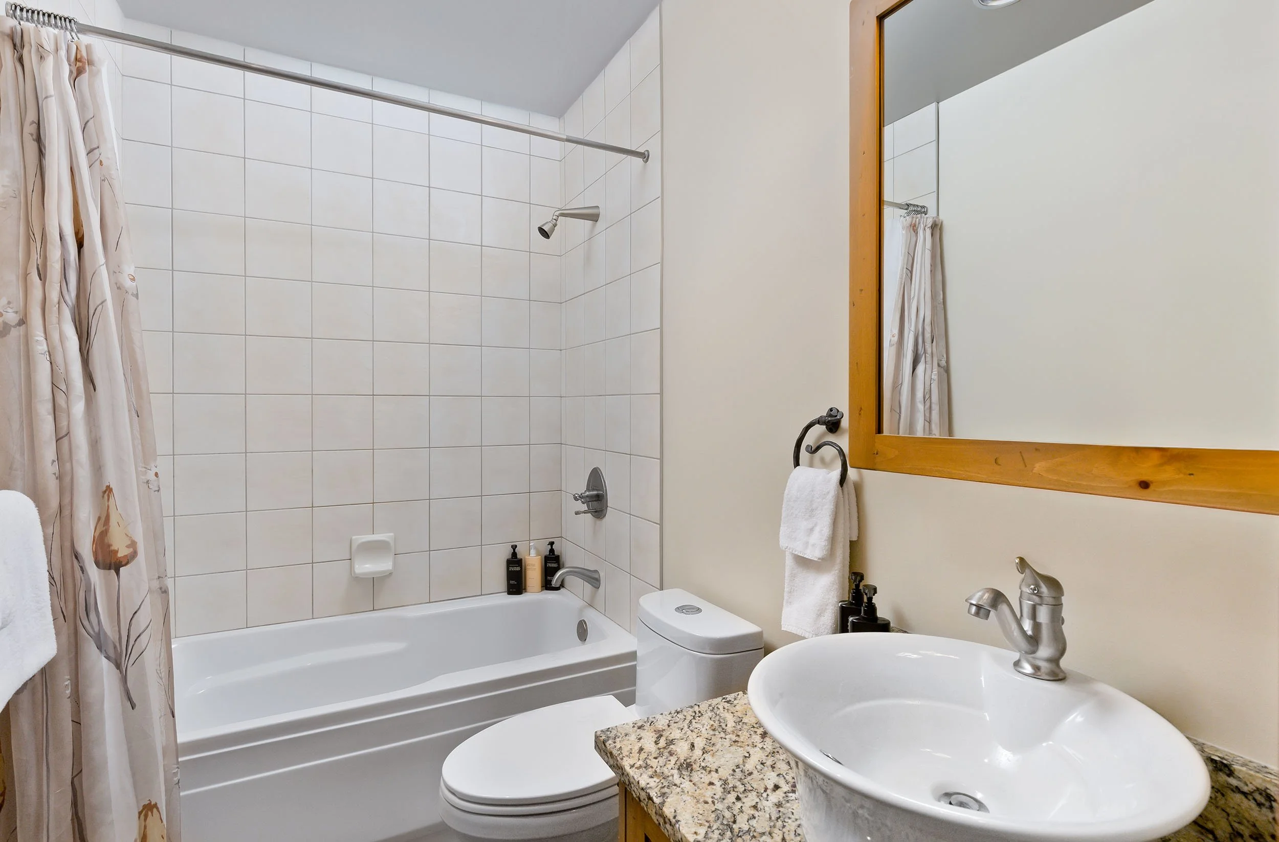WP4 Bathroom.jpg