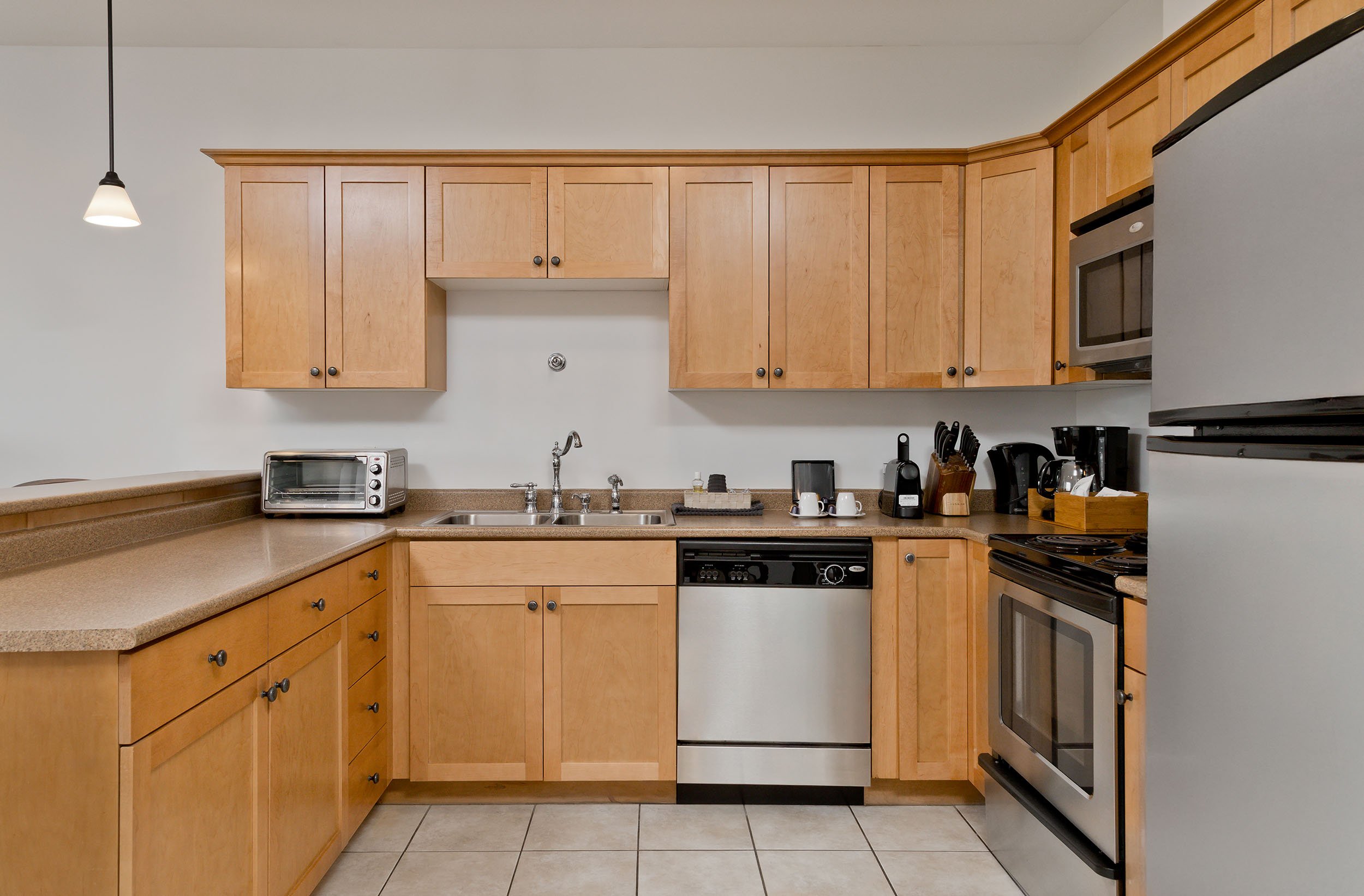 101A Kitchen.jpg