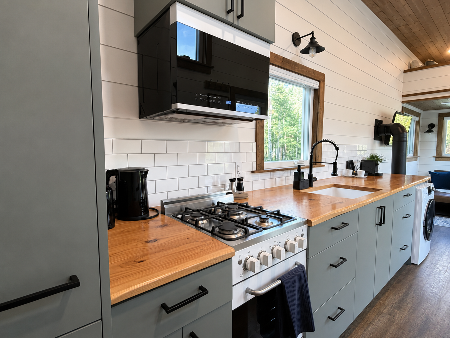 Kitchen (2).png