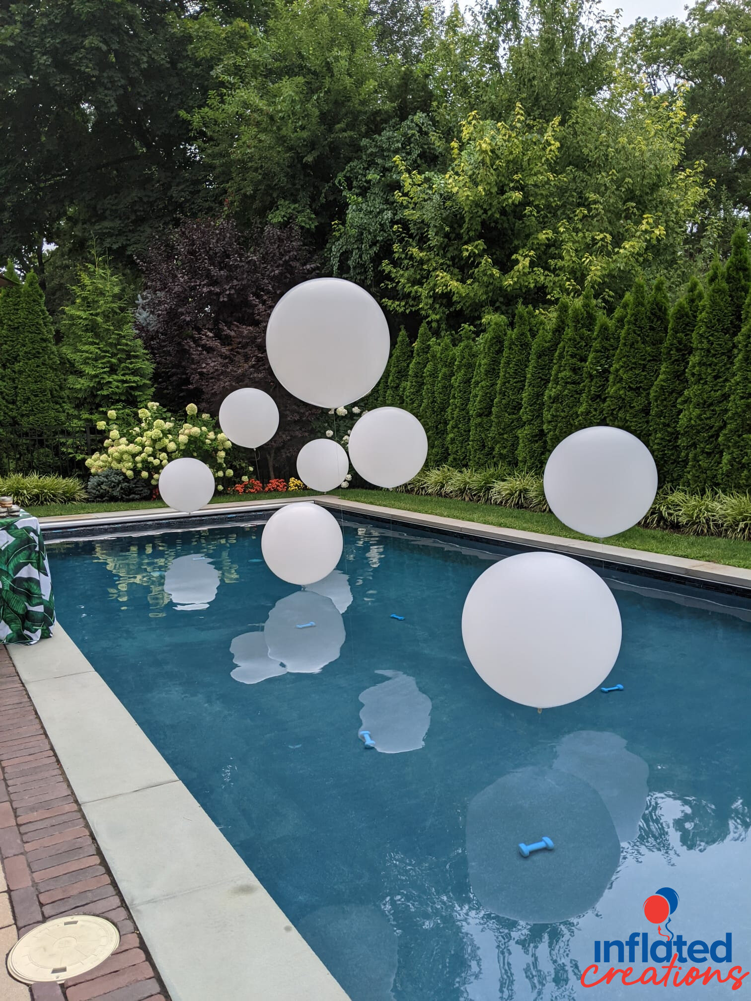 poolwhiteballoons.jpg