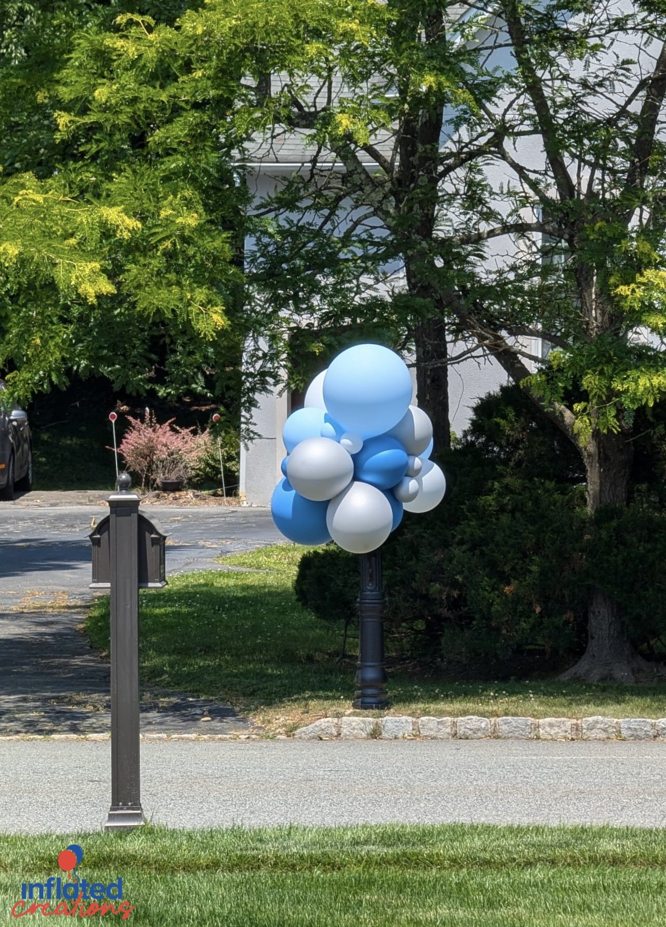 balloon cluster summer party outdoor.jpeg