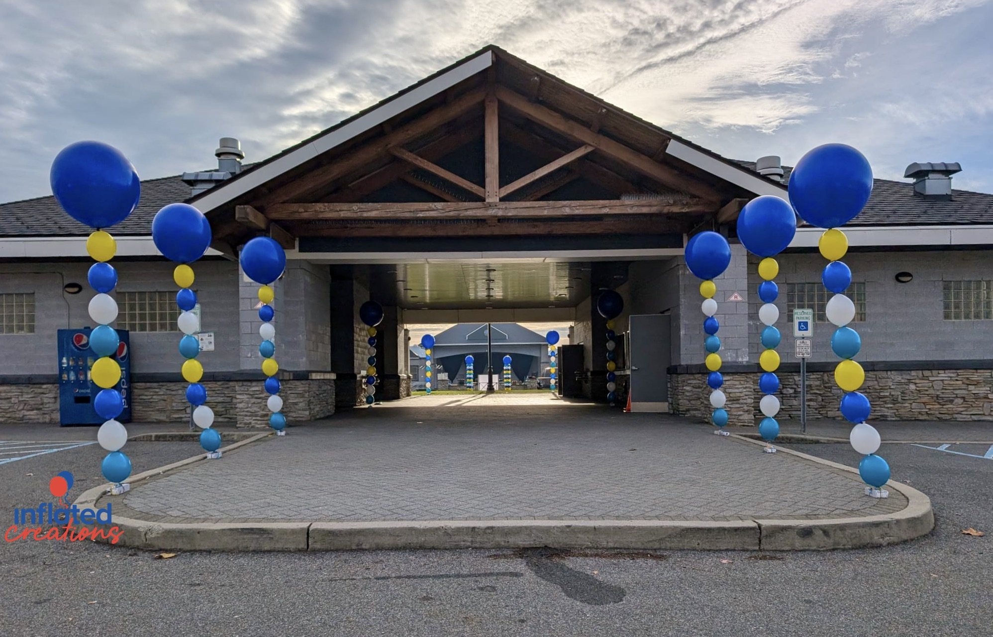 balloon entry columns.jpeg