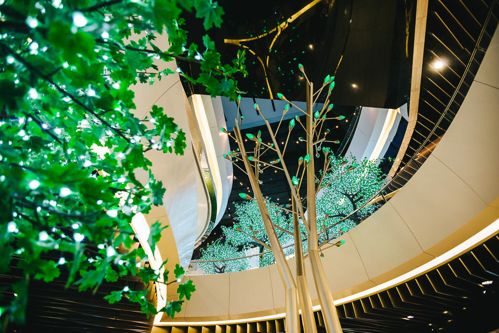  Westfield Sydney's Enchanted Garden Vivid Installation. Photo courtesy of Westfield Sydney. Image by James Ambrose. 