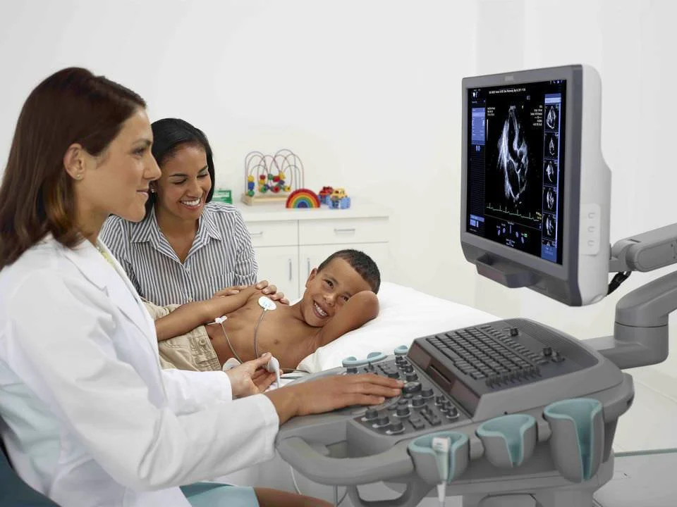 ecografo-ecografia-cardiovascular-70075-7917645.jpg