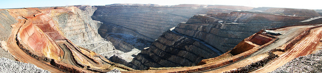 Kalgoorlie Super Pit. Photo credit: Corrie Barklimore