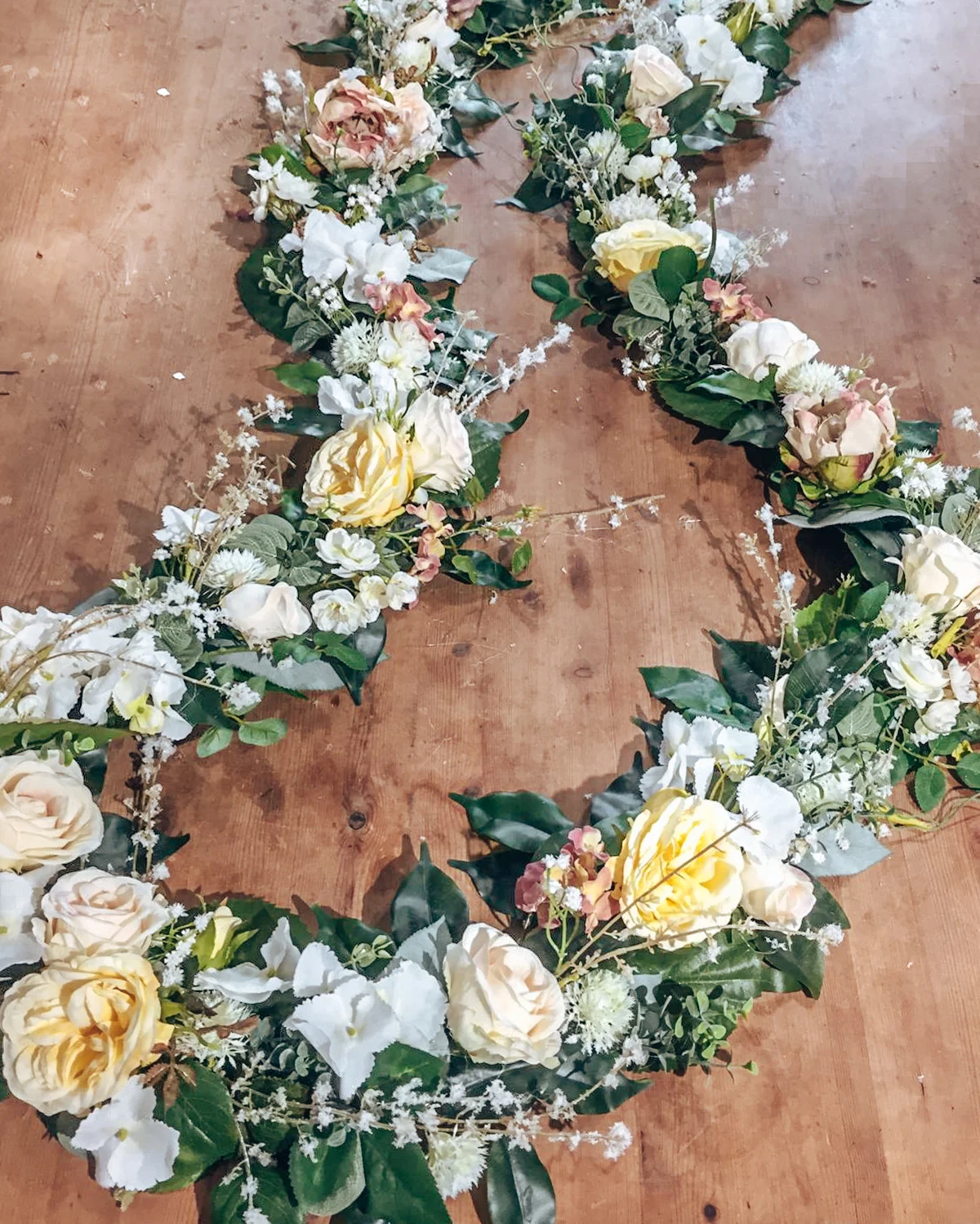 artificial-wedding-garland.jpg