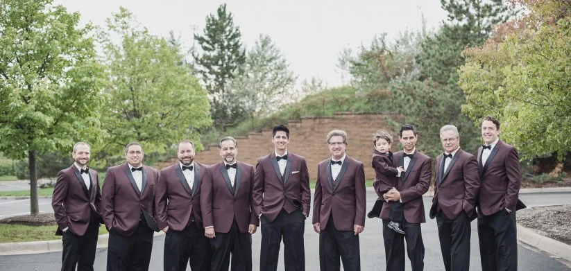 t30_burgundy-tux-kari-dawson-weddings.jpg