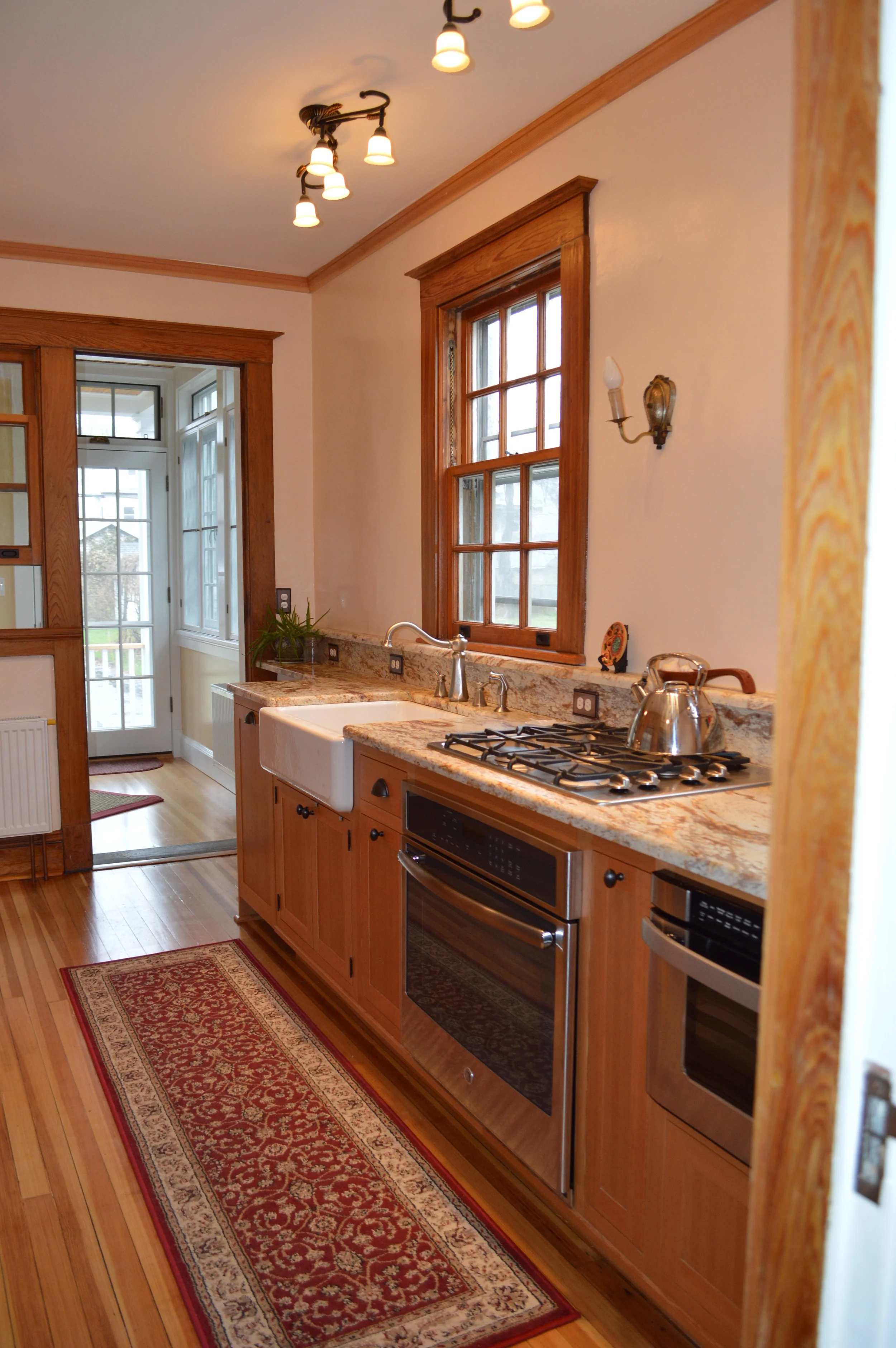 Kitchen looking NW.JPG