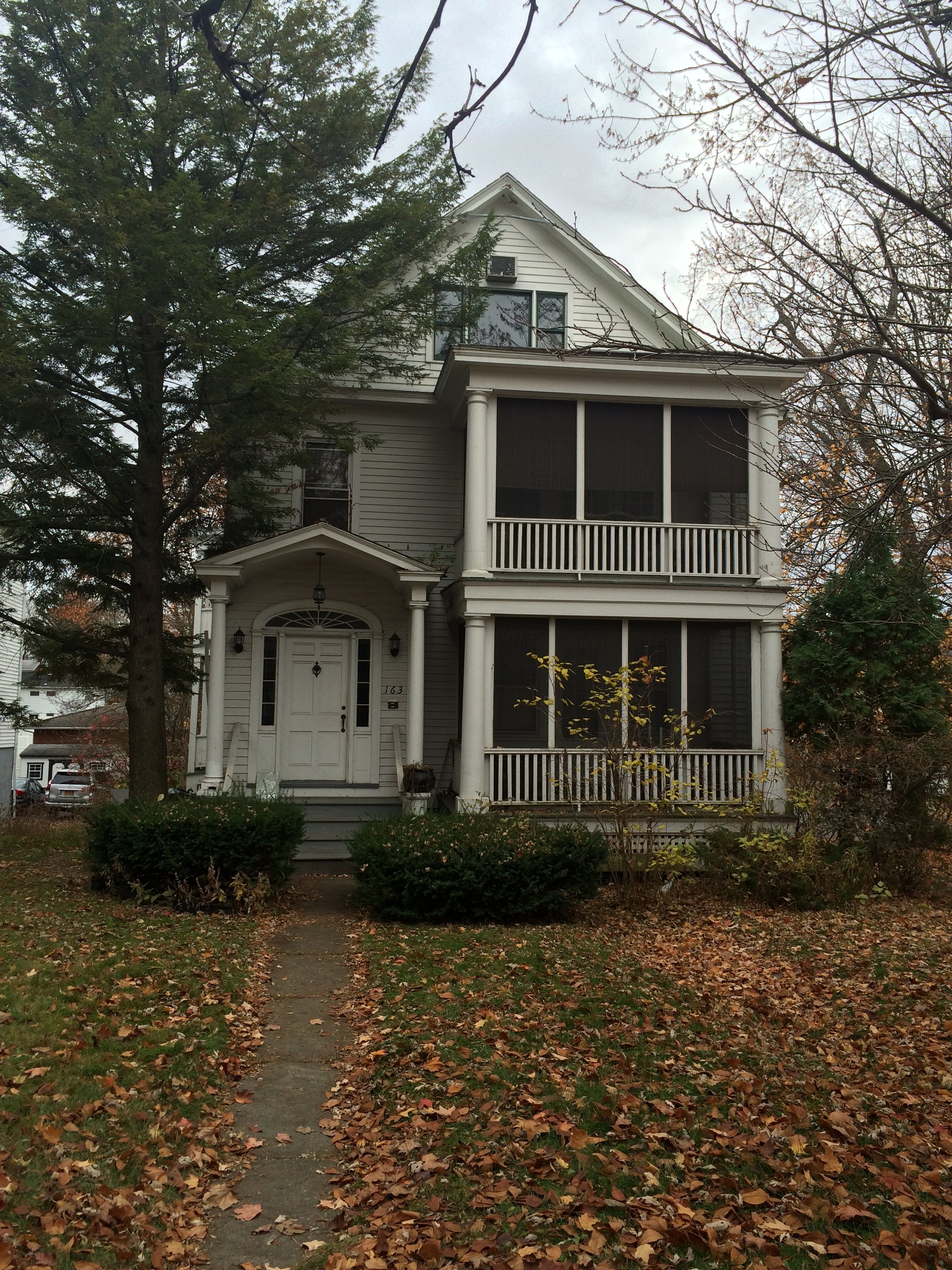 A melnick house before 2015.JPG